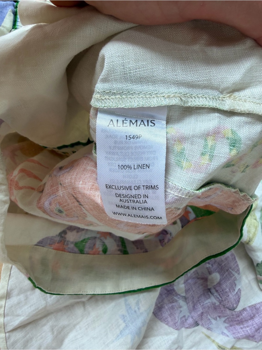 Alemais Linen Set - Picture 7 of 10